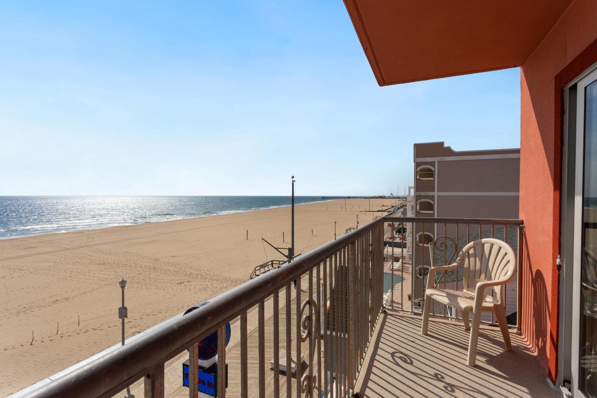 Americana Motor Inn On Boardwalk Ocean City Exterior photo