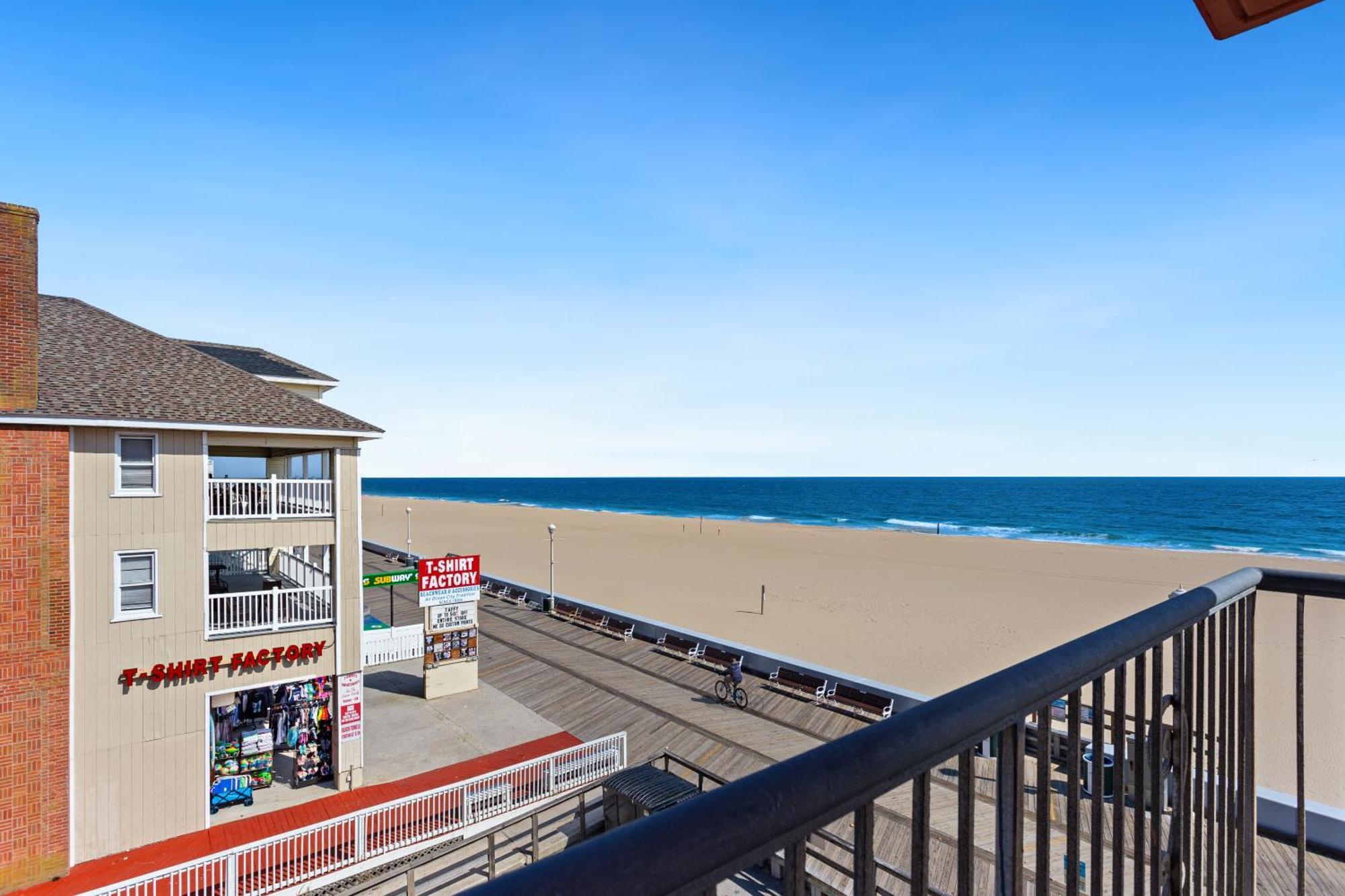 Americana Motor Inn On Boardwalk Ocean City Exterior photo